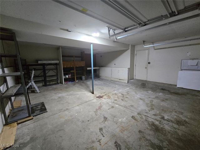 3258 Van Buren Drive, Brunswick, OH 44212