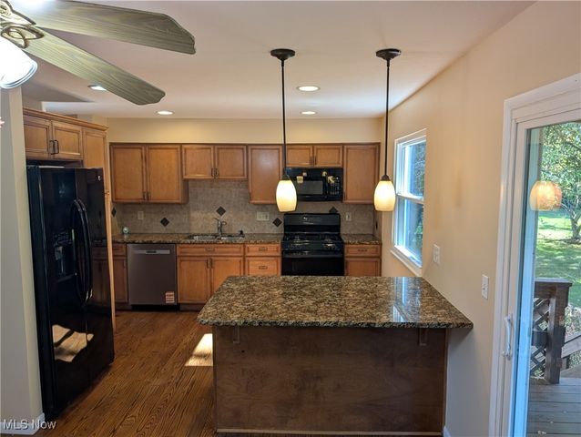 3258 Van Buren Drive, Brunswick, OH 44212