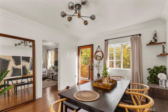 2207 - 2209 Apex Avenue, Los Angeles, CA 90039