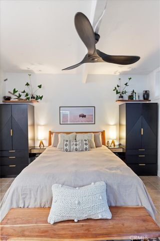 2207 - 2209 Apex Avenue, Los Angeles, CA 90039