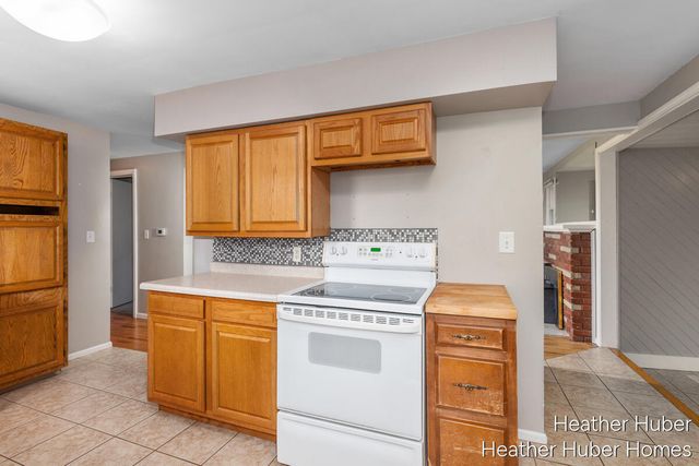 914 Foster Court, Grand Rapids, MI 49505