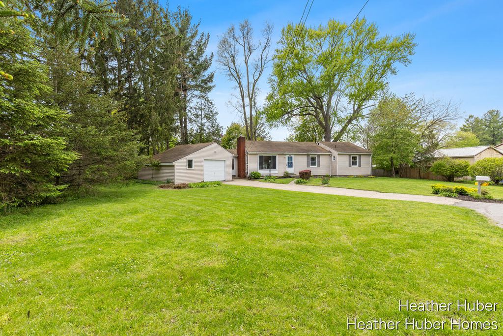 914 Foster Court, Grand Rapids, MI 49505