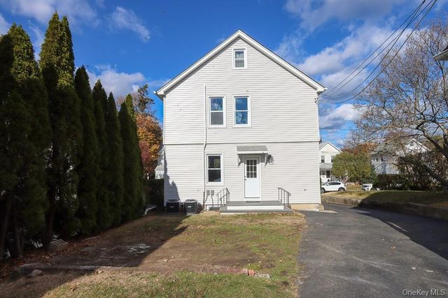 10 Ohio Avenue, Port Washington, NY 11050