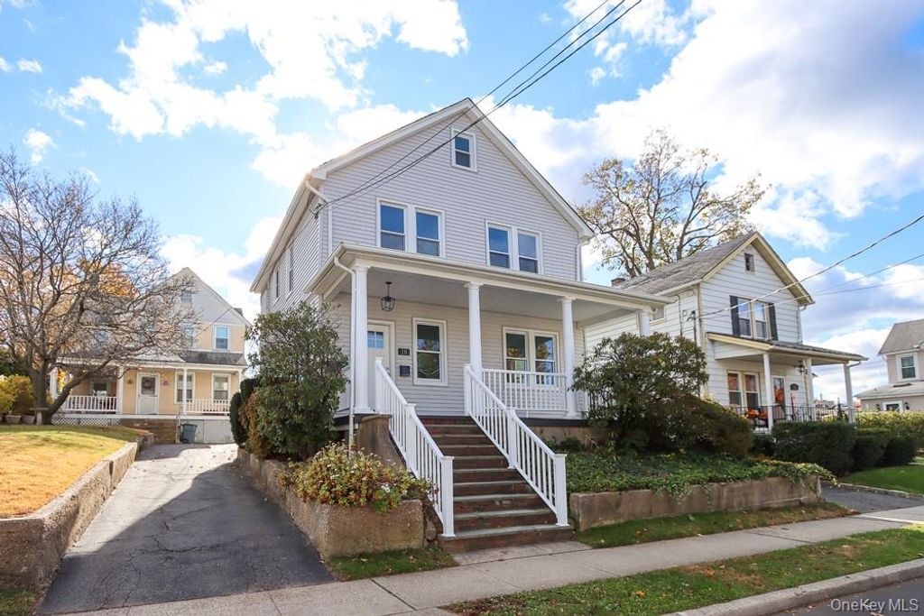 10 Ohio Avenue, Port Washington, NY 11050