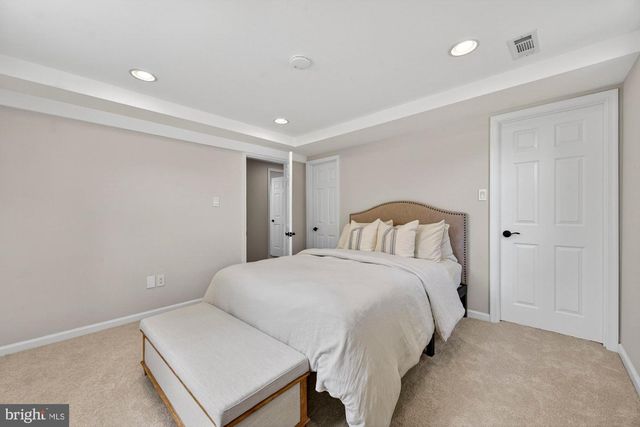 1109 HILLCREST DR SW, Vienna, VA 22180