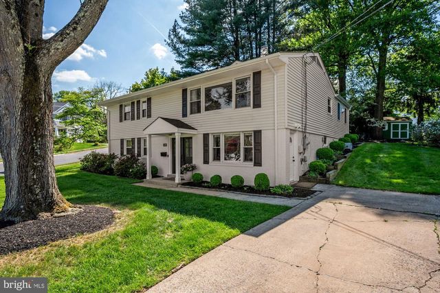 1109 HILLCREST DR SW, Vienna, VA 22180