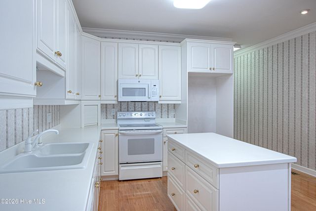 170 Pine Vista Drive, Pinehurst, NC 28374