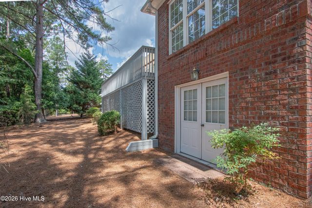 170 Pine Vista Drive, Pinehurst, NC 28374
