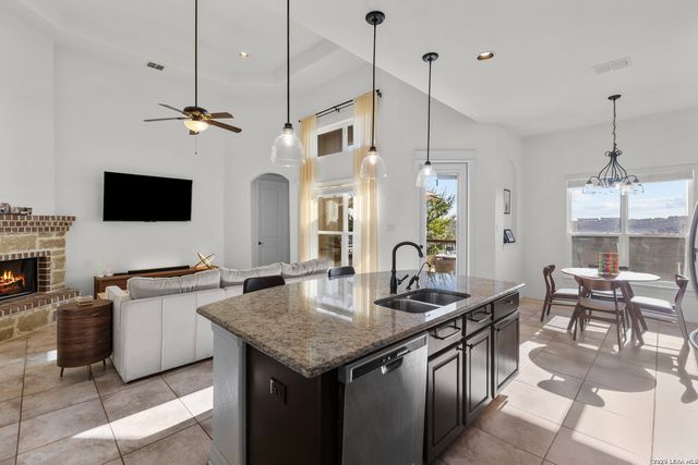 7626 HAYS HL, San Antonio, TX 78256