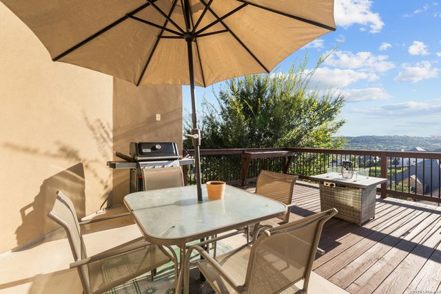 7626 HAYS HL, San Antonio, TX 78256