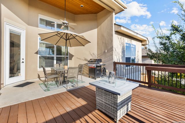 7626 HAYS HL, San Antonio, TX 78256