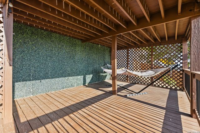 7626 HAYS HL, San Antonio, TX 78256