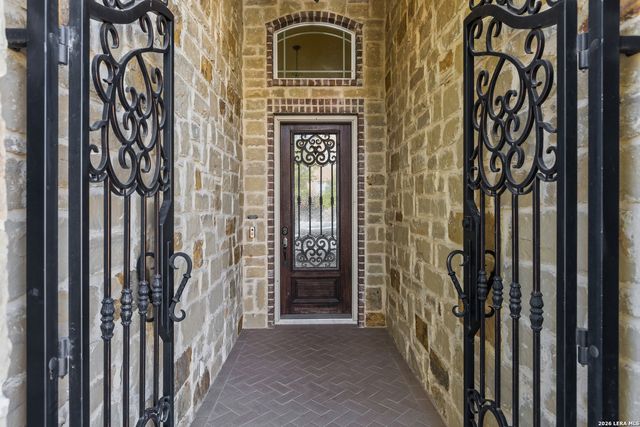 7626 HAYS HL, San Antonio, TX 78256