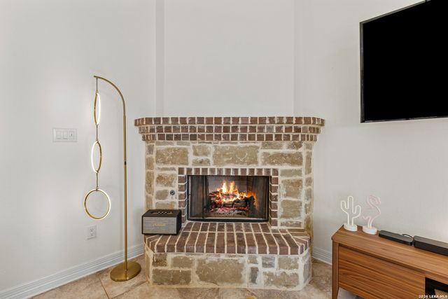 7626 HAYS HL, San Antonio, TX 78256