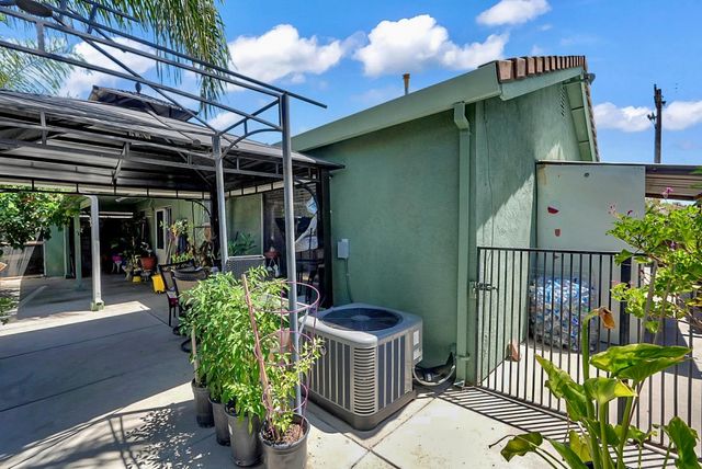 817 N Central Ave, Modesto, CA 95351