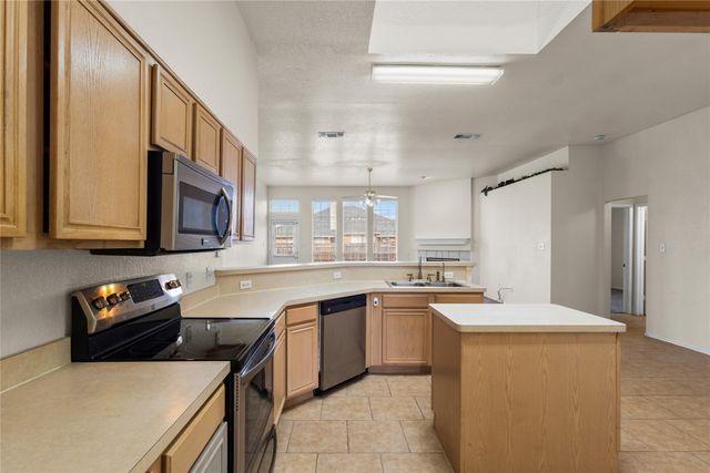 1208 Darbytown Road, Grand Prairie, TX 75052