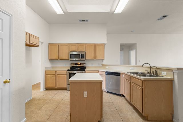 1208 Darbytown Road, Grand Prairie, TX 75052