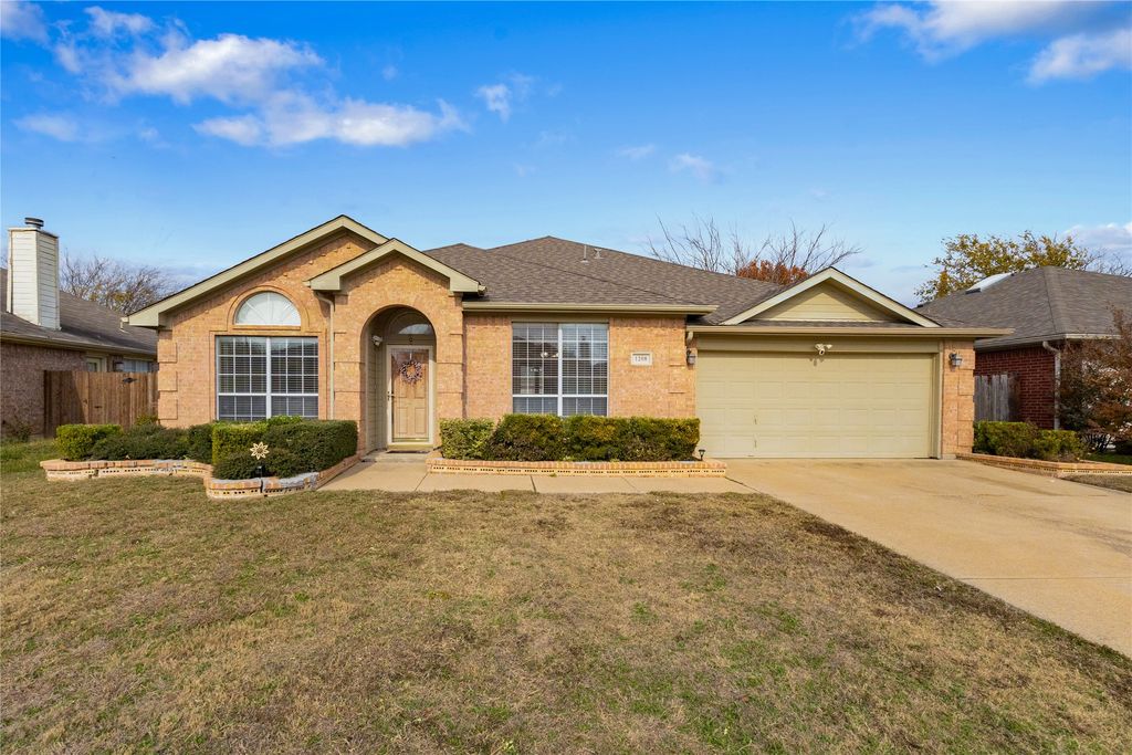 1208 Darbytown Road, Grand Prairie, TX 75052