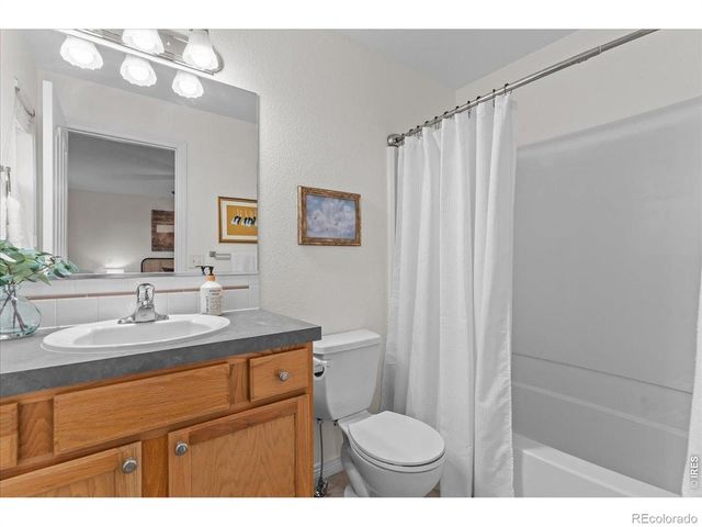 1014 Andrews peak Drive B105, Fort Collins, CO 80521