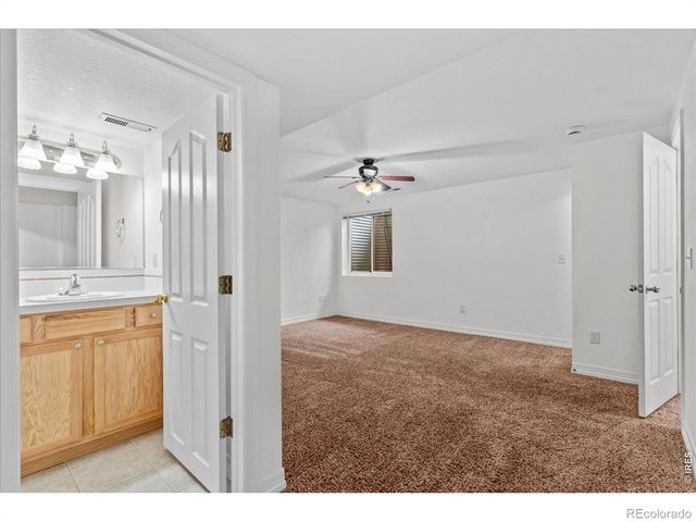 1014 Andrews peak Drive B105, Fort Collins, CO 80521
