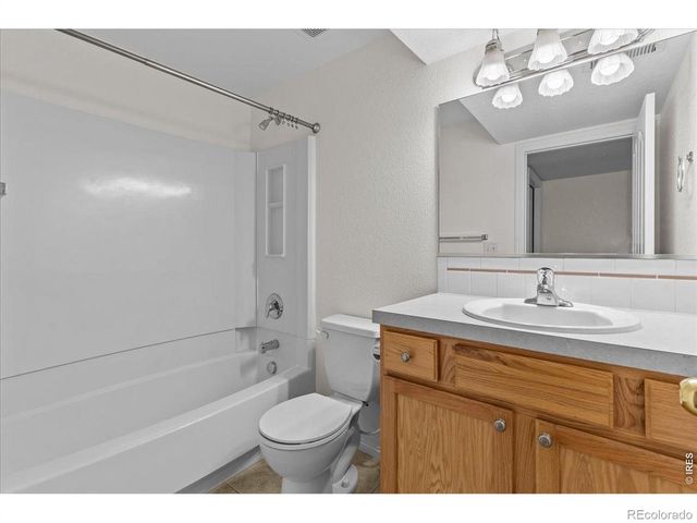 1014 Andrews peak Drive B105, Fort Collins, CO 80521