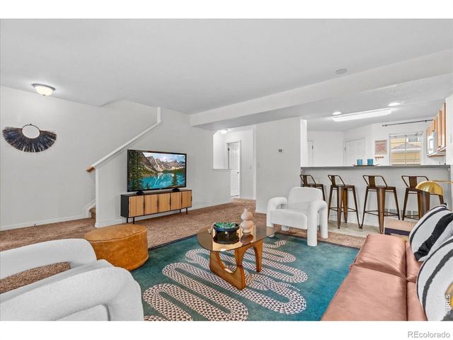 1014 Andrews peak Drive B105, Fort Collins, CO 80521