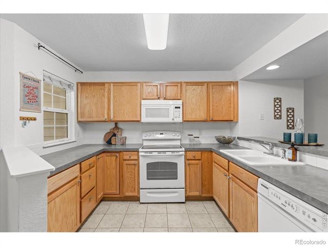 1014 Andrews peak Drive B105, Fort Collins, CO 80521