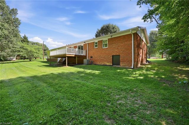 7106 Waterbury Drive, High Point, NC 27263