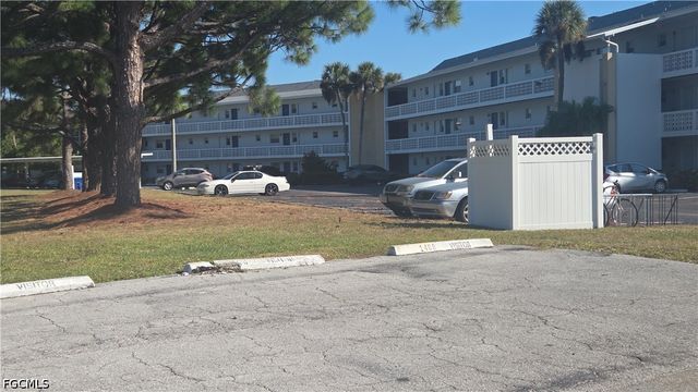 1422 Tropic TER, North Fort Myers, FL 33903