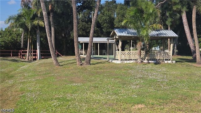 1422 Tropic TER, North Fort Myers, FL 33903