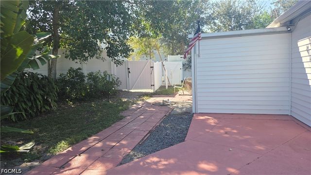 1422 Tropic TER, North Fort Myers, FL 33903