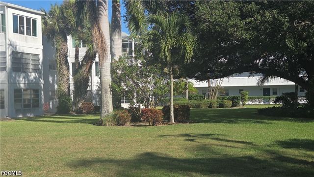 1422 Tropic TER, North Fort Myers, FL 33903