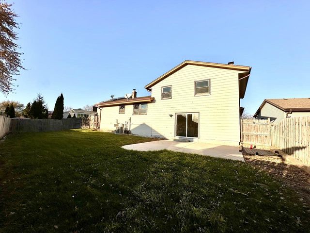 5207 39th STREET, Kenosha, WI 53144