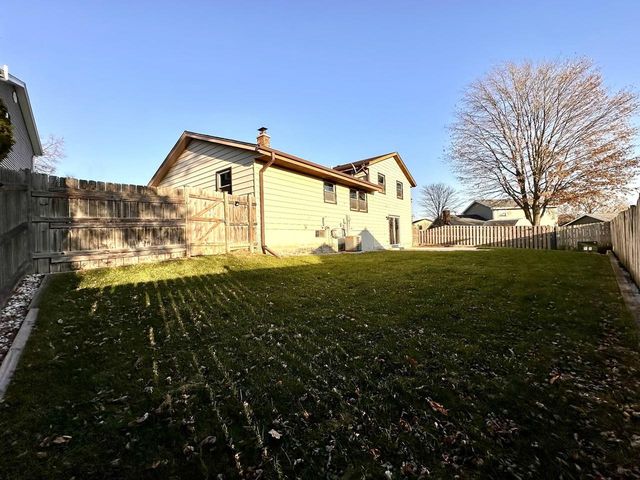 5207 39th STREET, Kenosha, WI 53144