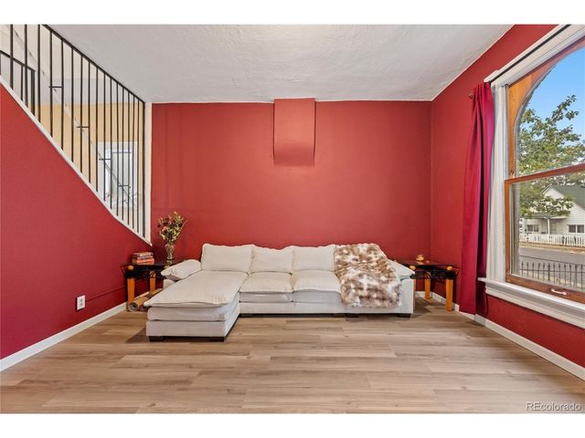 4316 Josephine St, Denver, CO 80216