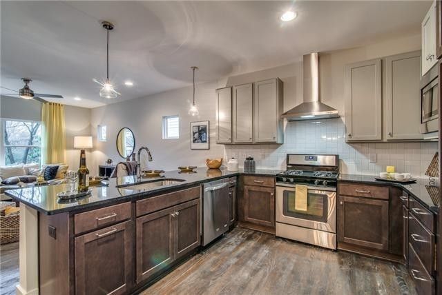 902 Smiley St, Nashville, TN 37206