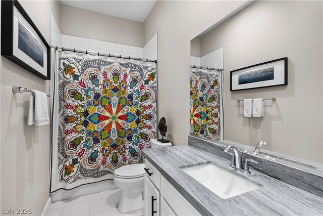 407 Gandara Street, Las Vegas, NV 89138