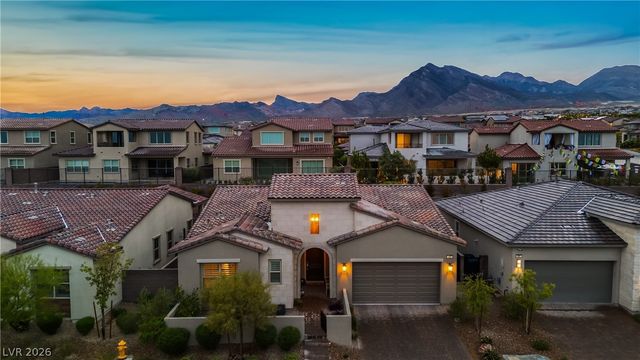 407 Gandara Street, Las Vegas, NV 89138