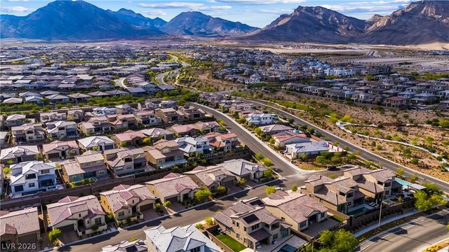 407 Gandara Street, Las Vegas, NV 89138