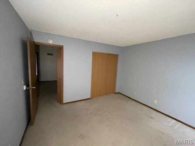 2074 Duclair Parkway, St Charles, MO 63303