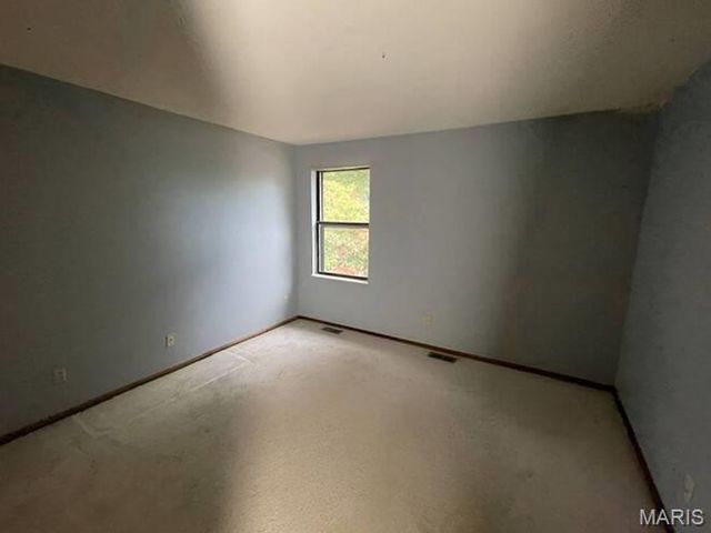 2074 Duclair Parkway, St Charles, MO 63303