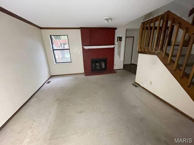 2074 Duclair Parkway, St Charles, MO 63303