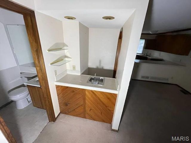 2074 Duclair Parkway, St Charles, MO 63303