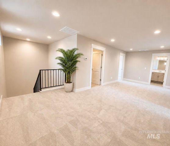 1110 S Recess Way, Kuna, ID 83634