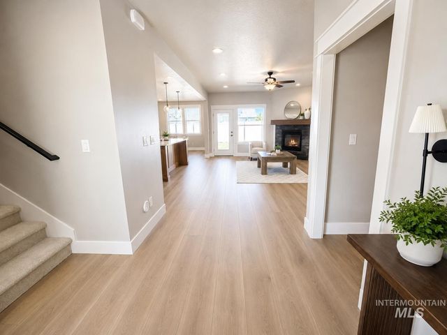 1110 S Recess Way, Kuna, ID 83634