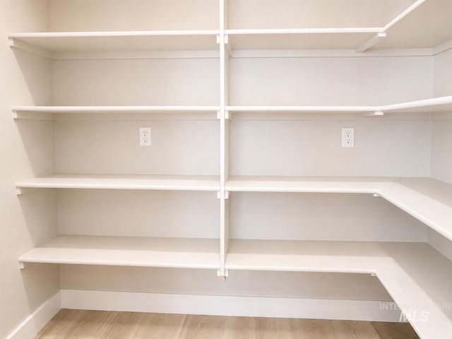 1110 S Recess Way, Kuna, ID 83634