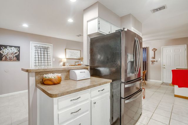312 Gardenia Court, Burleson, TX 76028
