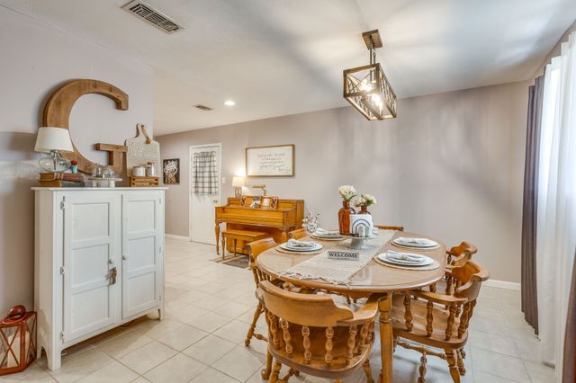 312 Gardenia Court, Burleson, TX 76028