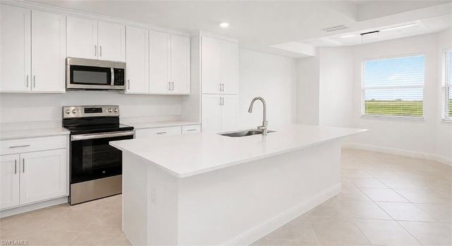 5651 Double Eagle CIR 4327, Ave Maria, FL 34142