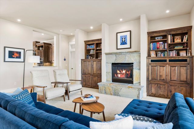 2589 NW Champion Circle, Bend, OR 97703